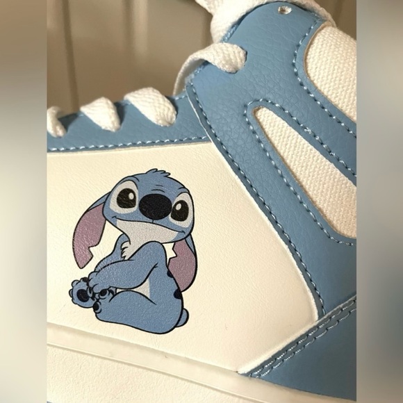 Disney’s Lilo & Stitch High-Top Trainers | Size 9 | NWT - Picture 6 of 14
